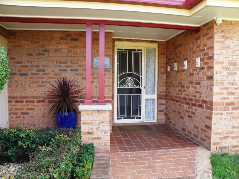 20 Whitehaven Ave, Quakers Hill NSW 2763