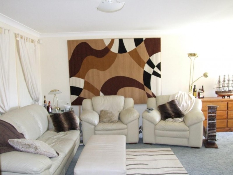 74 Zammit Ave, Quakers Hill NSW 2763