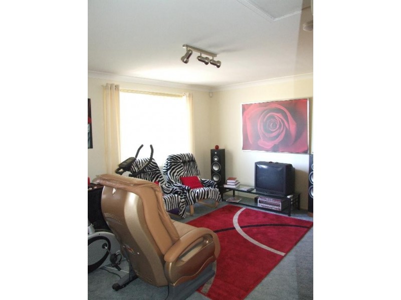 74 Zammit Ave, Quakers Hill NSW 2763