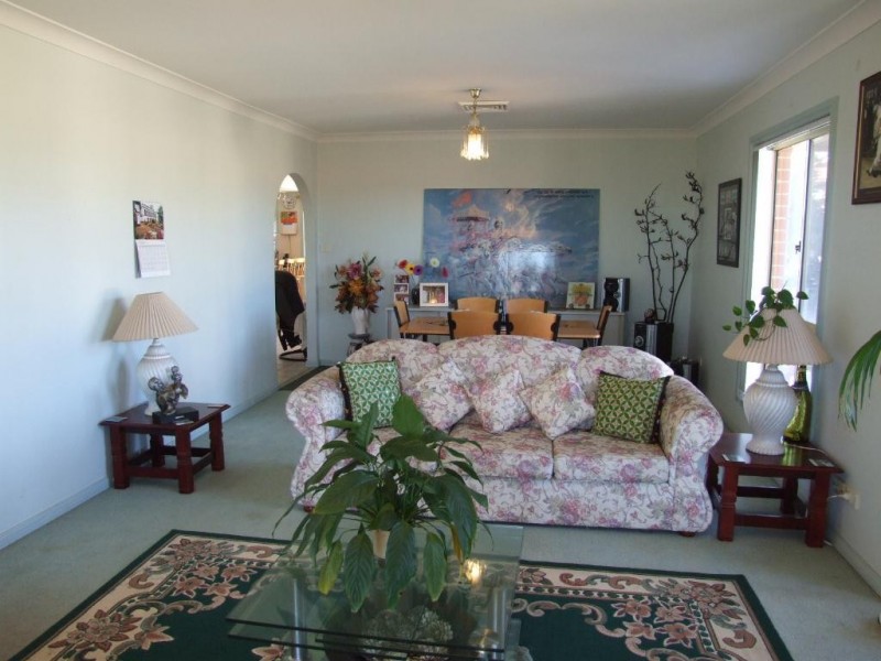 32 Farmingdale Drive, Blacktown NSW 2148