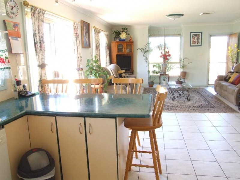 32 Farmingdale Drive, Blacktown NSW 2148