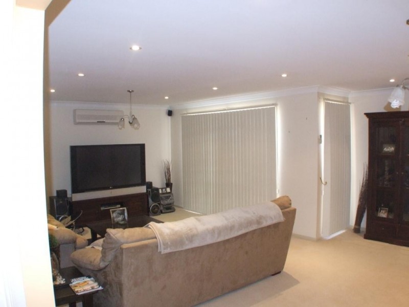 6 Mars Way, Glenwood NSW 2768
