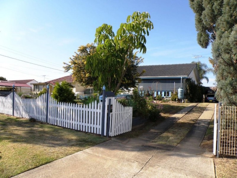 16 Helena St, Emerton NSW 2770