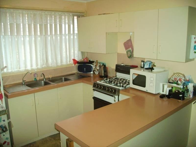 8 Trent Place, Hassall Grove NSW 2761