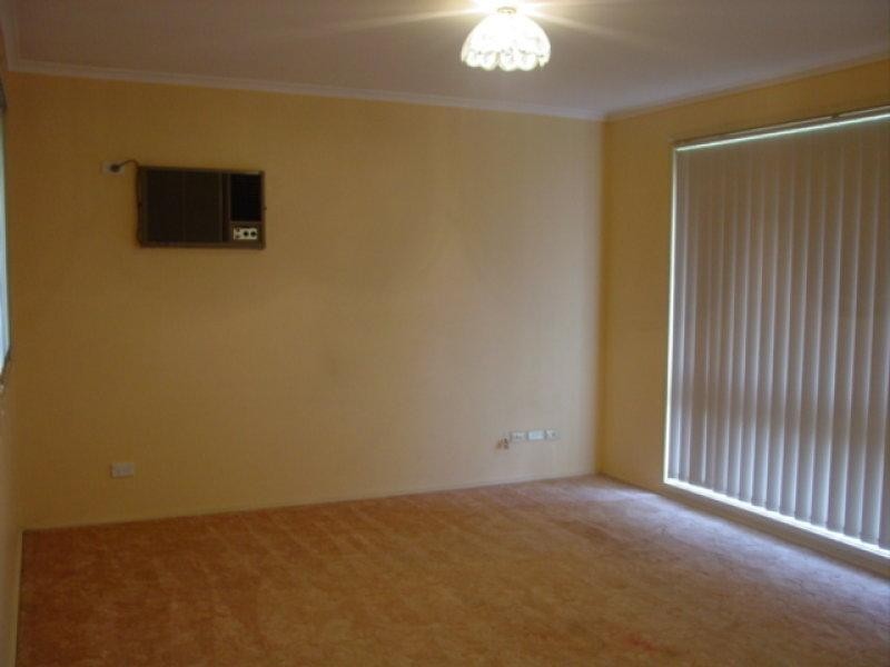 8 Trent Place, Hassall Grove NSW 2761