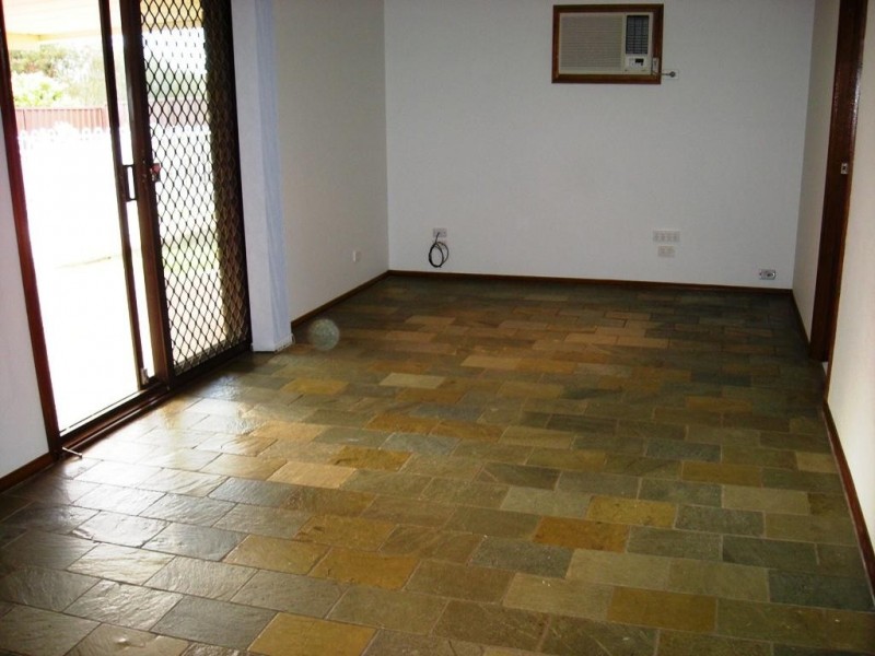 33 Seabrook Crescent, Doonside NSW 2767