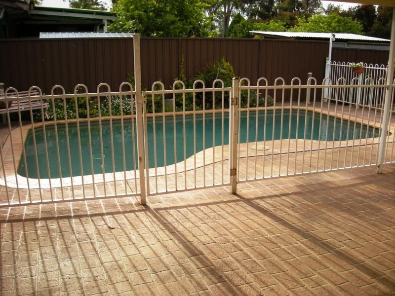 33 Seabrook Crescent, Doonside NSW 2767