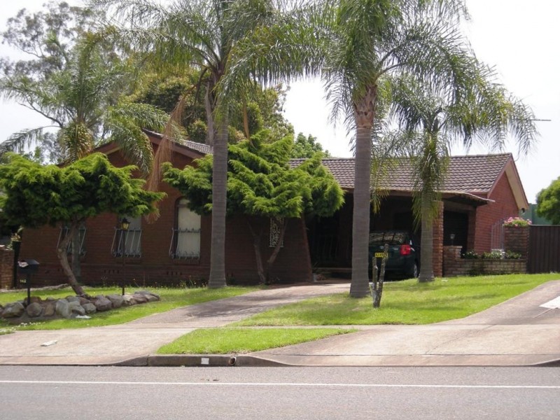 142 Madagascar Dr, Kings Park NSW 2148