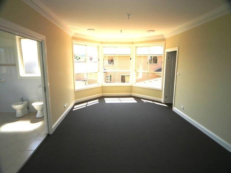 24 Brae Place, Castle Hill NSW 2154