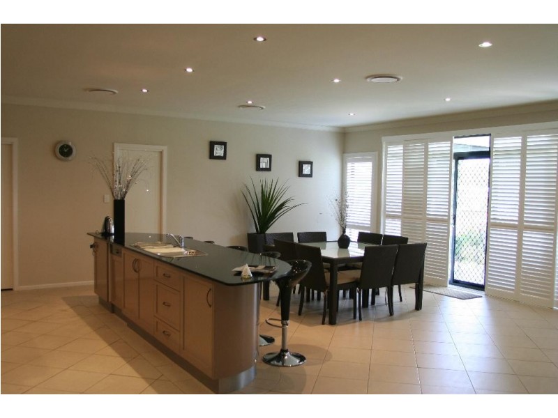 12 Ravenswood Rise, Bella Vista NSW 2153