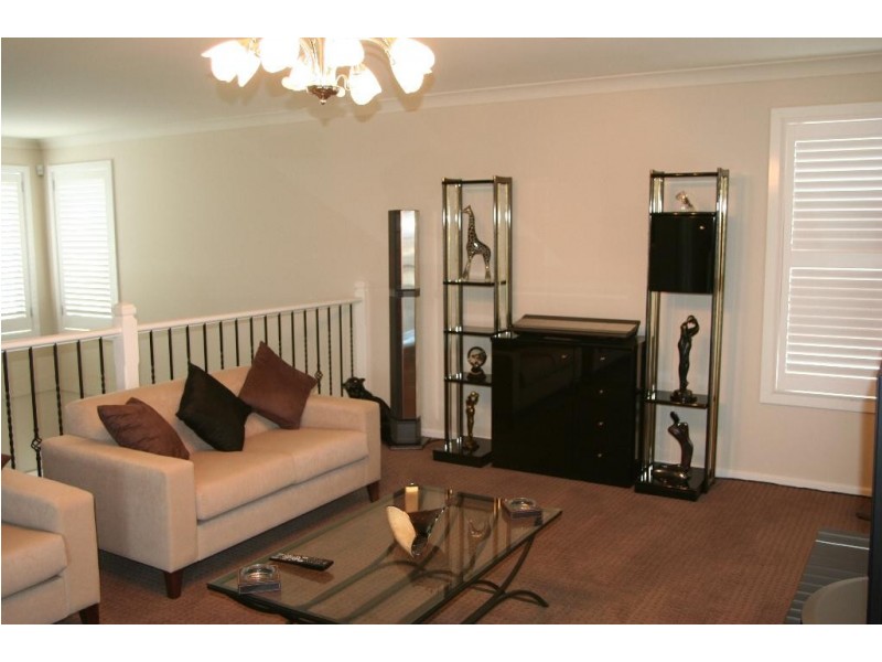 12 Ravenswood Rise, Bella Vista NSW 2153