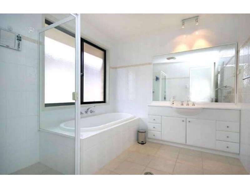 10 Aylsford St, Stanhope Gardens NSW 2768