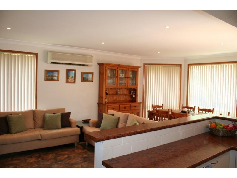 28 Tonkin Crescent, Quakers Hill NSW 2763