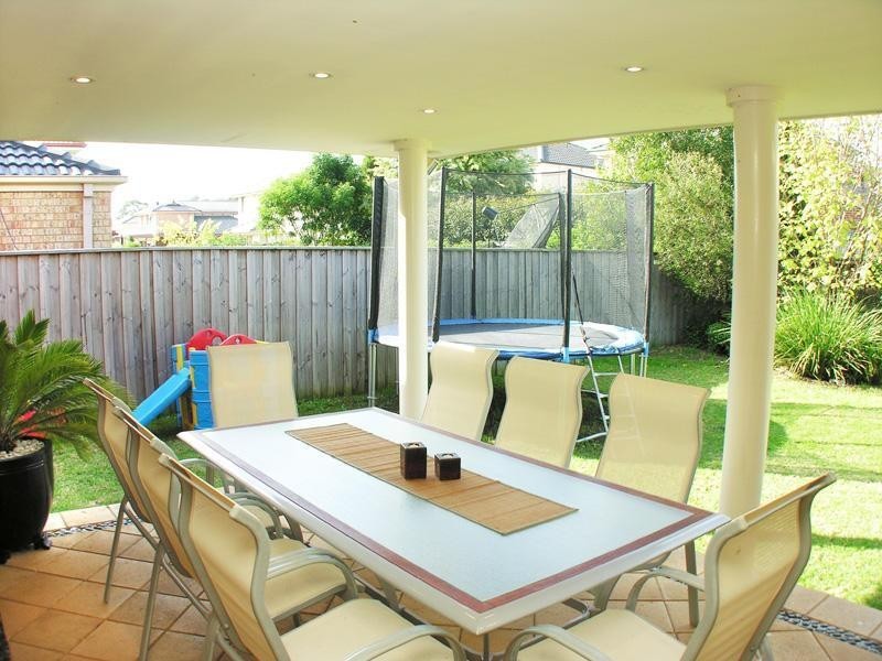 7 Dunross, Beaumont Hills NSW 2155