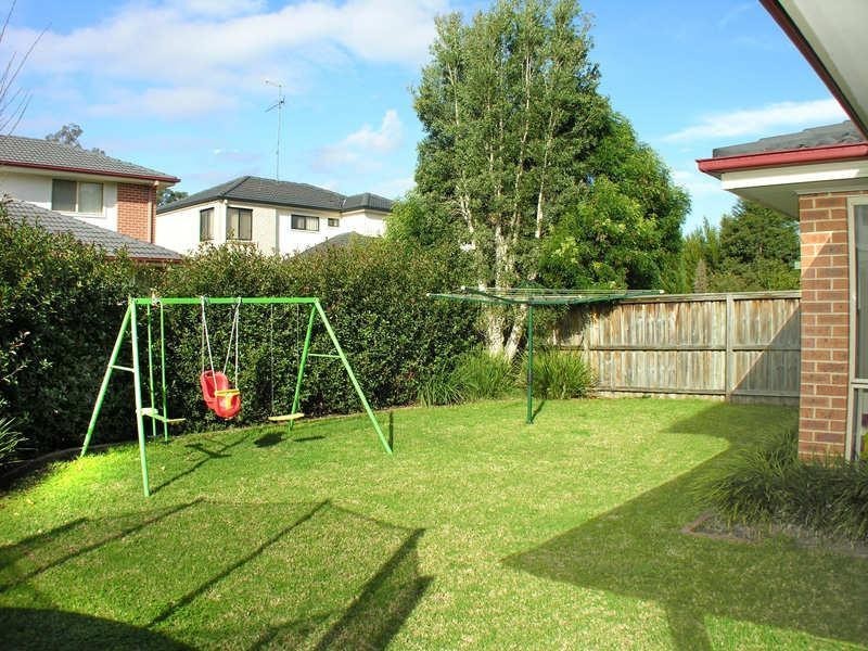 7 Dunross, Beaumont Hills NSW 2155