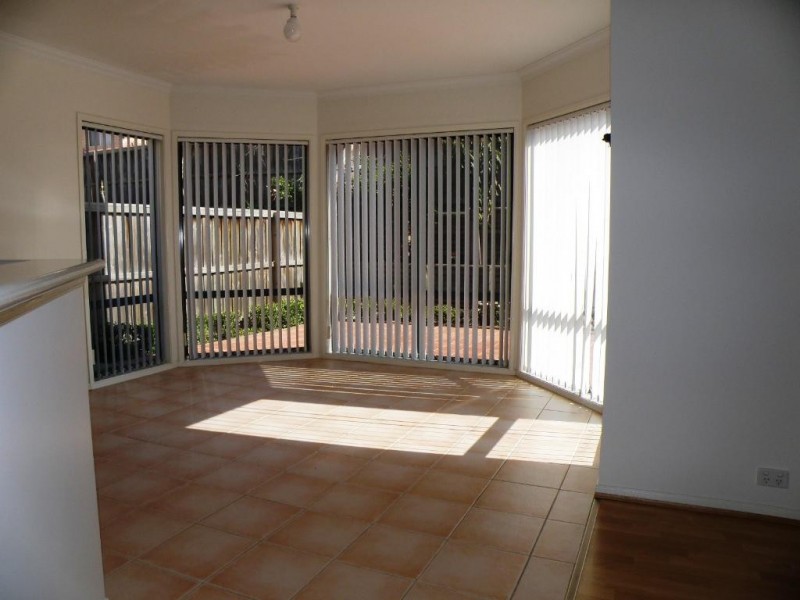 30 John Warren Ave, Glenwood NSW 2768