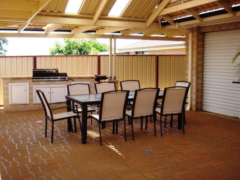 8 Bellingham Avenue, Glendenning NSW 2761