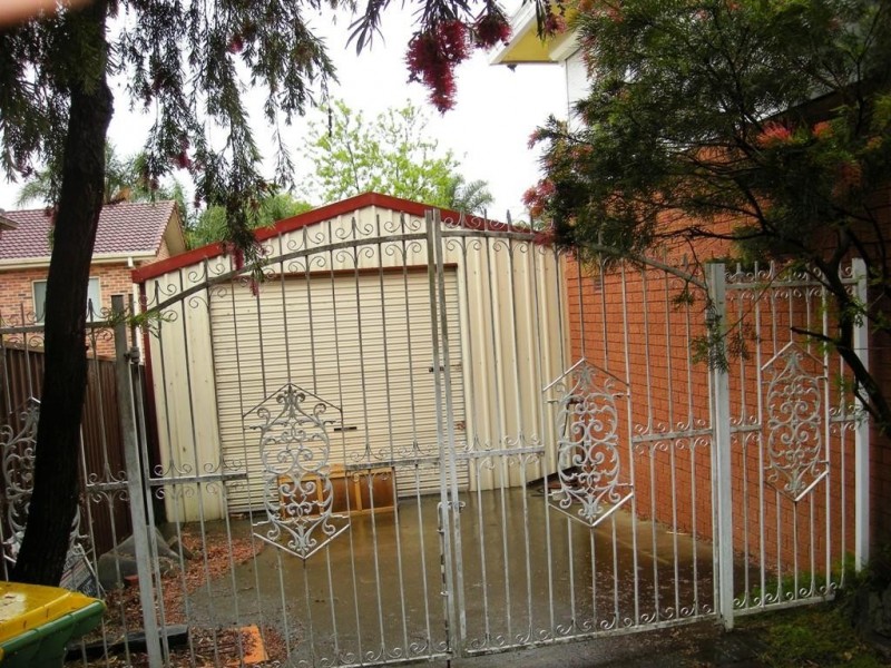 4 Emma Crescent, Wentworthville NSW 2145