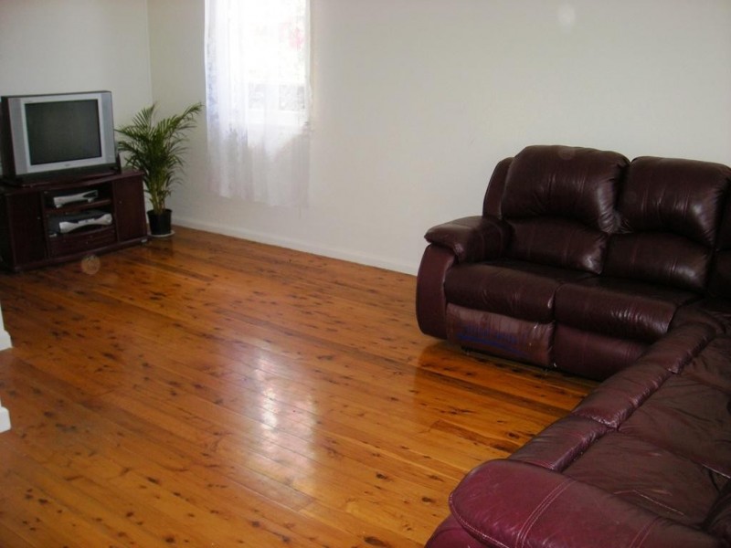 30 Lennox St, Old Toongabbie NSW 2146