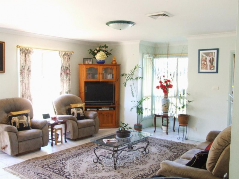 32 Farmingdale Drive, Blacktown NSW 2148