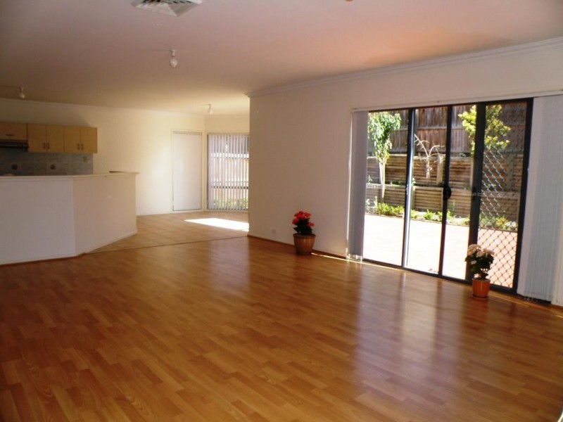 30 John Warren Ave, Glenwood NSW 2768