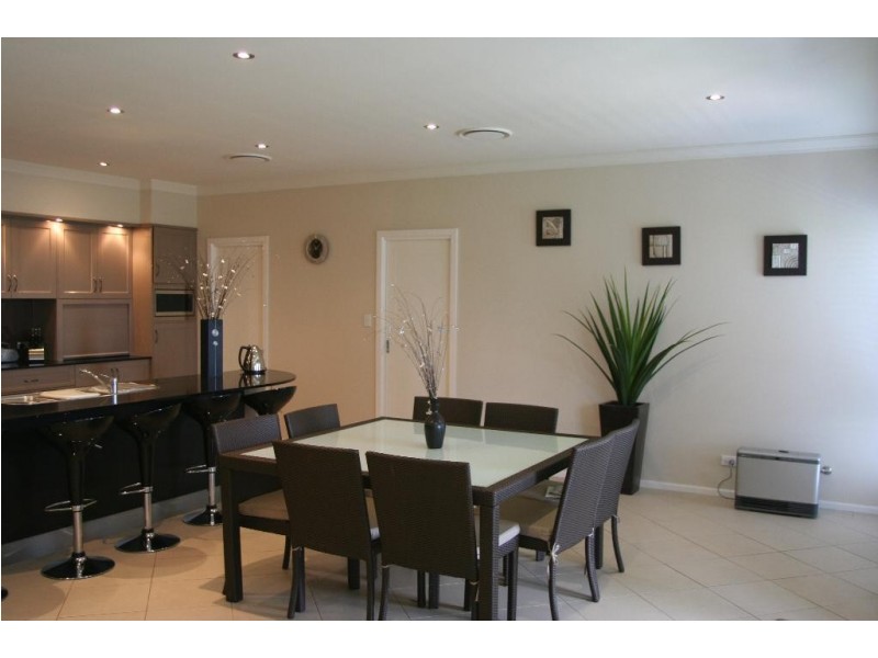 12 Ravenswood Rise, Bella Vista NSW 2153