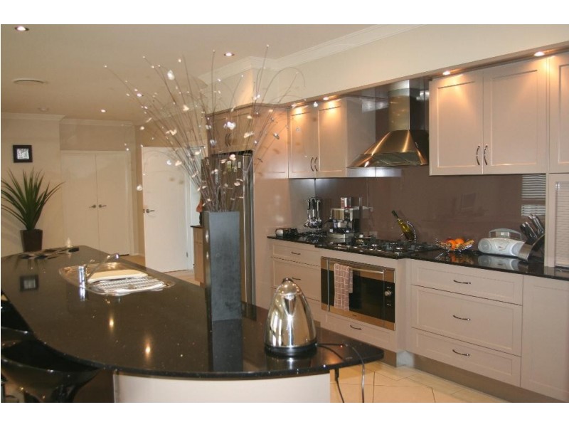 12 Ravenswood Rise, Bella Vista NSW 2153