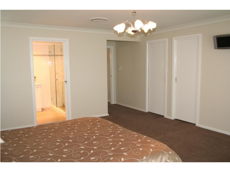 12 Ravenswood Rise, Bella Vista NSW 2153