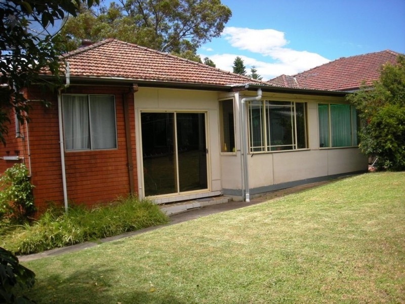 30 Lennox St, Old Toongabbie NSW 2146