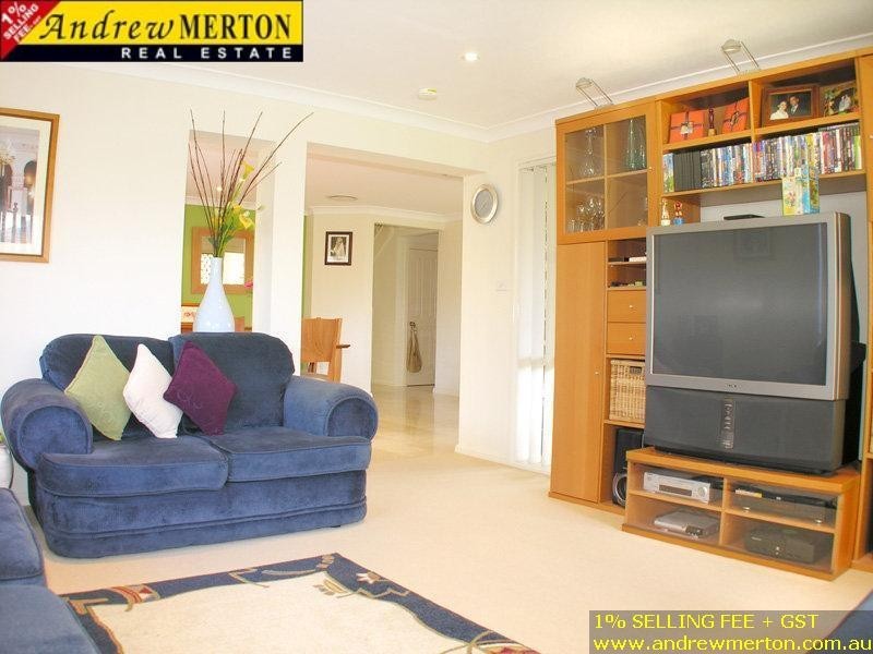 7 Dunross, Beaumont Hills NSW 2155