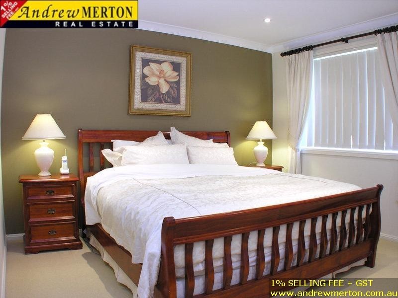 7 Dunross, Beaumont Hills NSW 2155