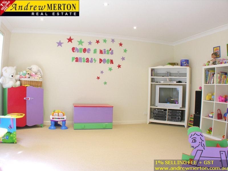7 Dunross, Beaumont Hills NSW 2155