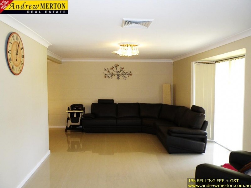 10 Lonach pl, Baulkham Hills NSW 2153