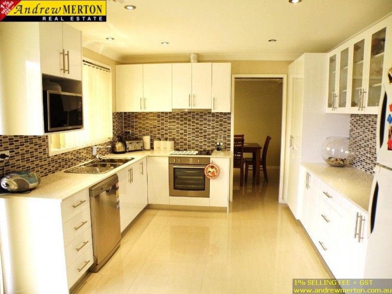 10 Lonach pl, Baulkham Hills NSW 2153