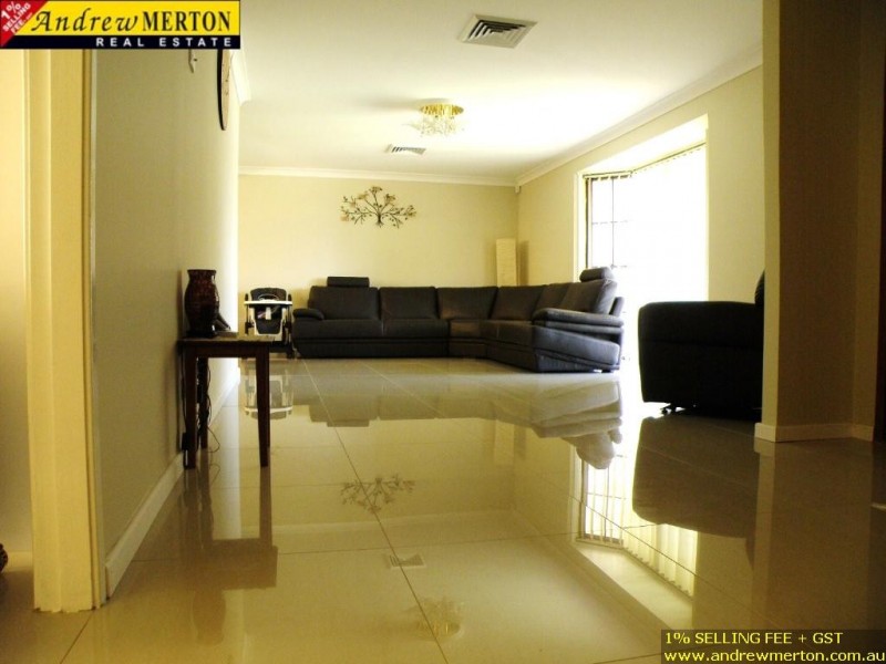 10 Lonach pl, Baulkham Hills NSW 2153