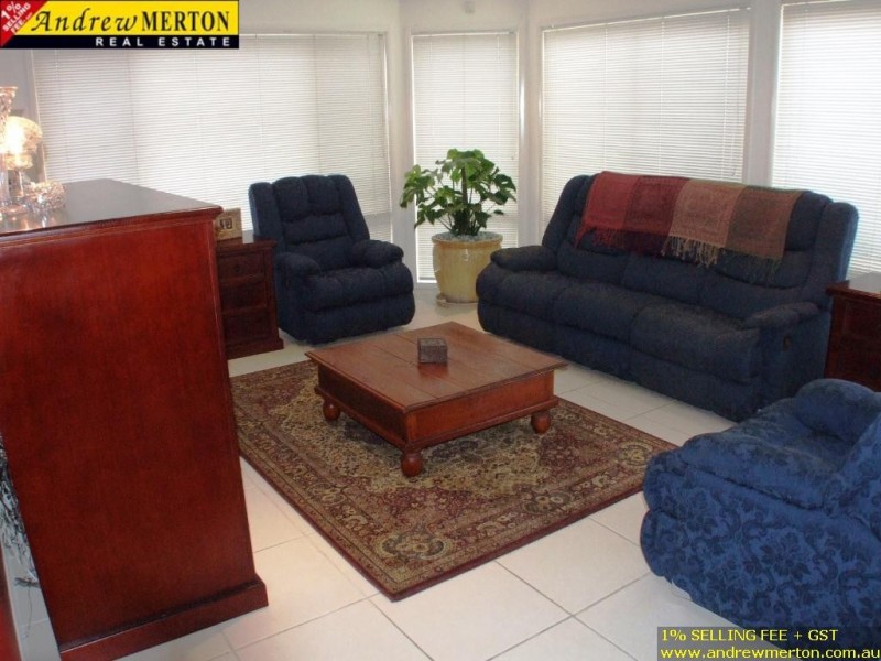 36 Jindabyne Cct, Woodcroft NSW 2767