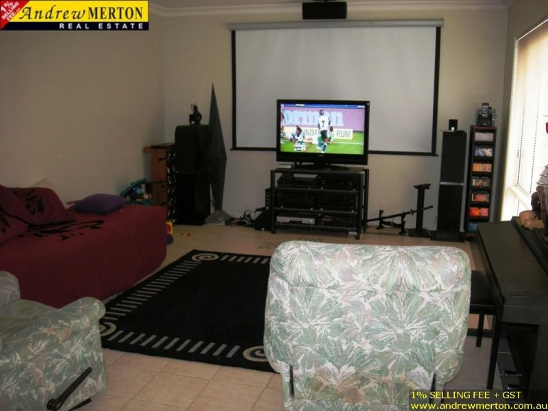 16 Mahogany  Close, Glenwood NSW 2768