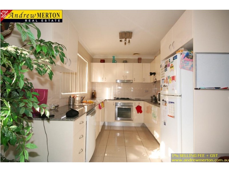 7/18 Cumming Crescent, Quakers Hill NSW 2763