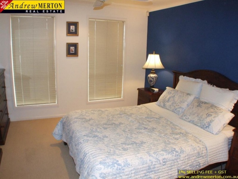 36 Jindabyne Cct, Woodcroft NSW 2767