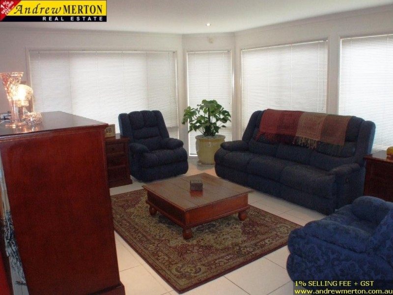 36 Jindabyne Cct, Woodcroft NSW 2767