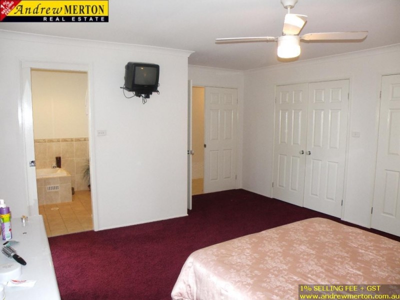 11 Mason Rd, Box Hill NSW 2577