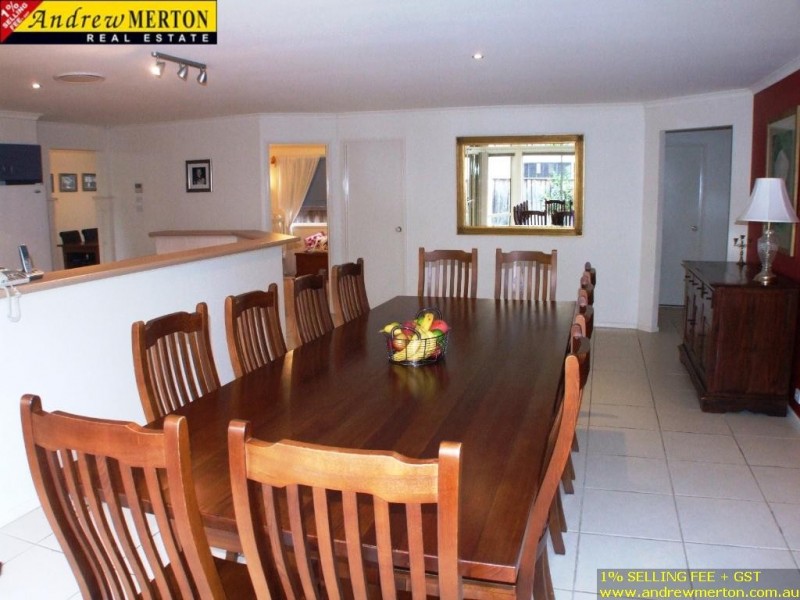 36 Jindabyne Cct, Woodcroft NSW 2767