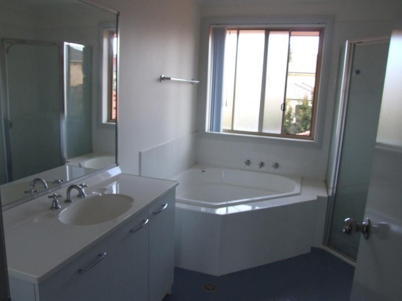 13 LEYBURN, Stanhope Gardens NSW 2768