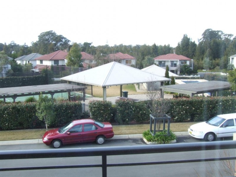 13 LEYBURN, Stanhope Gardens NSW 2768