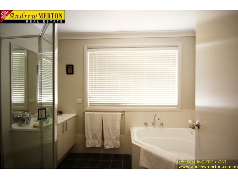 1 Rochdale  Cir, Stanhope Gardens NSW 2768