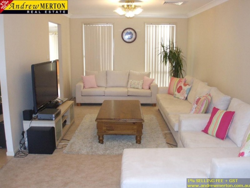 9 Pluto Court, Glenwood NSW 2768