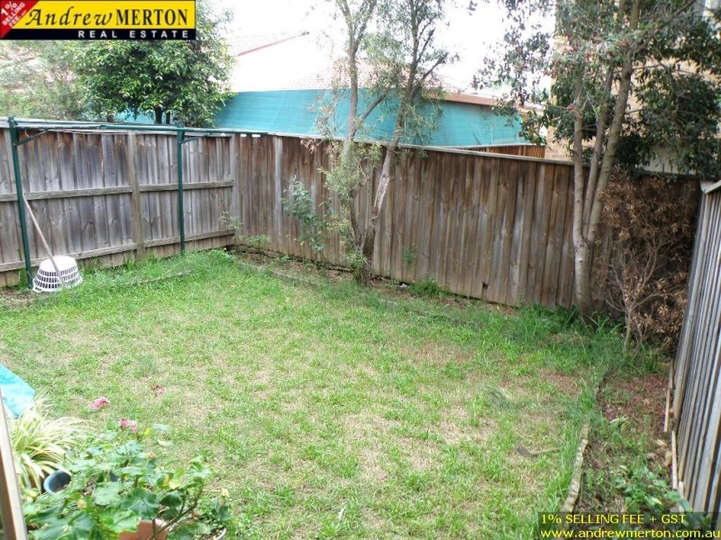 8/70 Bali Dr, Quakers Hill NSW 2763