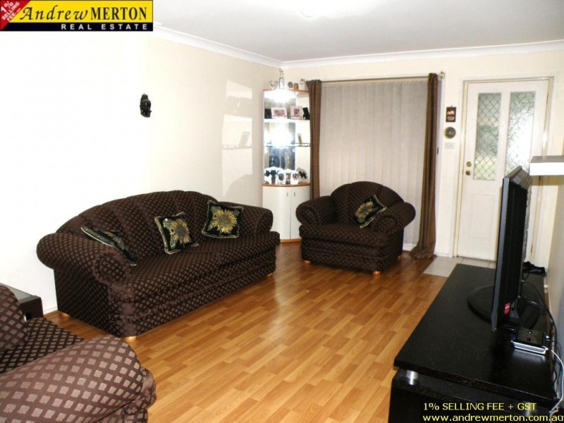 8/70 Bali Dr, Quakers Hill NSW 2763