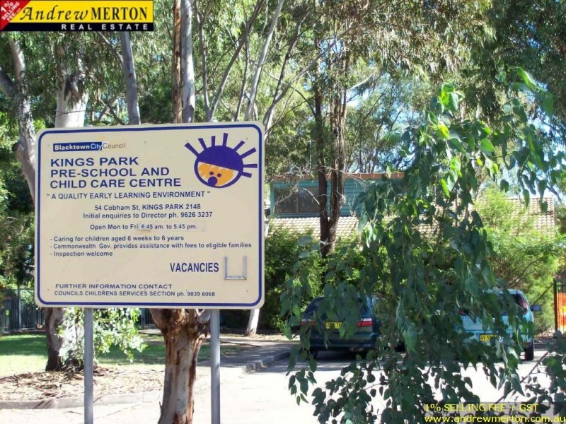 82 Faulkland Cres, Kings Park NSW 2148