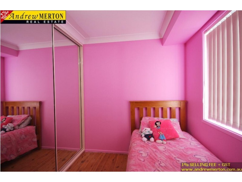 82 Faulkland Cres, Kings Park NSW 2148